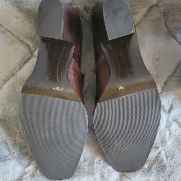 NWOT ANTONIO MELANI EMBOSSED ANKLE BOOTS - Picture 7 of 9